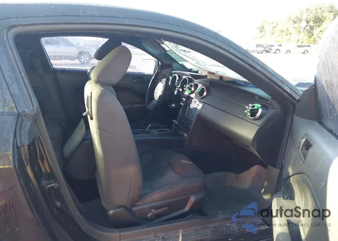 2007 Ford Mustang V6 Deluxe/V6 Premium z USA, uszkodzony, nr VIN 1ZVFT80NX75215200